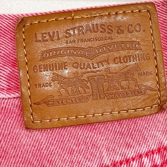 Levi's Mom Jeans High Rise Zipper Ankle Red Size 27 - Picture 9 of 15